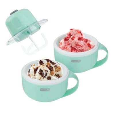 green cups with ice cream